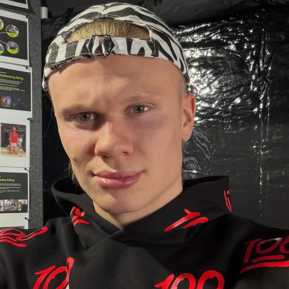 100 emoji hoodie - haaland